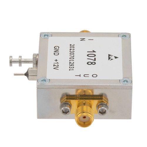 0.6 dB NF Low Noise Amplifier, Operating from 700 MHz to 2700 MHz with 36 dB Gain, 25 dBm P1dB and SMA FMAM1078