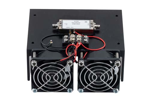 Medium Power Amplifier with Heatsink at 1 Watt P1dB Operating from 500 MHz to 4 GHz with SMA FMAM4053F