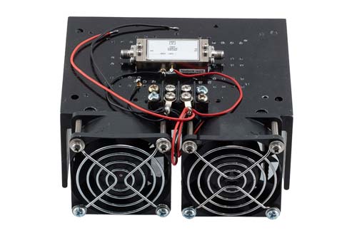 Medium Power Amplifier with Heatsink at 1 Watt P1dB Operating from 6 GHz to 18 GHz with SMA FMAM4062F