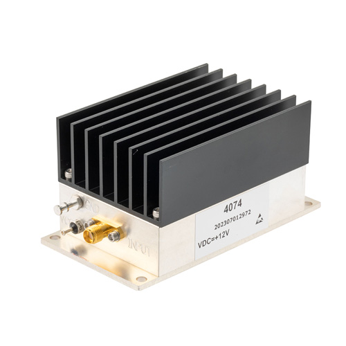 1 Watt P1dB, 30 MHz to 2200 MHz, Medium Power GaAs Amplifier with Heatsink, 31 dB Gain, 43 dBm IP3 and SMA FMAM4074