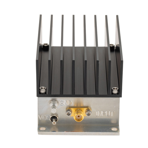 1 Watt P1dB, 30 MHz to 2200 MHz, Medium Power GaAs Amplifier with Heatsink, 31 dB Gain, 43 dBm IP3 and SMA FMAM4074