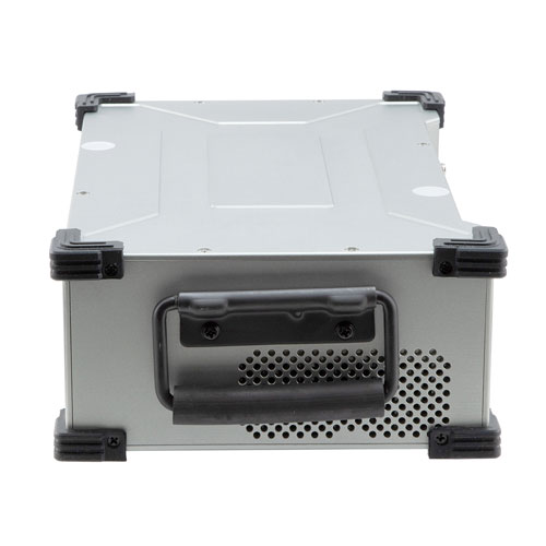 6.4W Psat, 41 dB Gain, 0.7 GHz to 3 GHz, AC Powered Broadband GaAs GaN LDMOS High Power Amplifier with Heatsink, Bench-Top, 110/240VAC, SMA FMAMA5094
