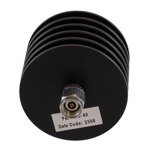 40 dB Fixed Attenuator 2.92mm Male (Plug) to 2.92mm Female (Jack) Up to 40 GHz Rated to 5 Watts, Black Aluminum Body, 1.4 VSWR FMAT7512-40