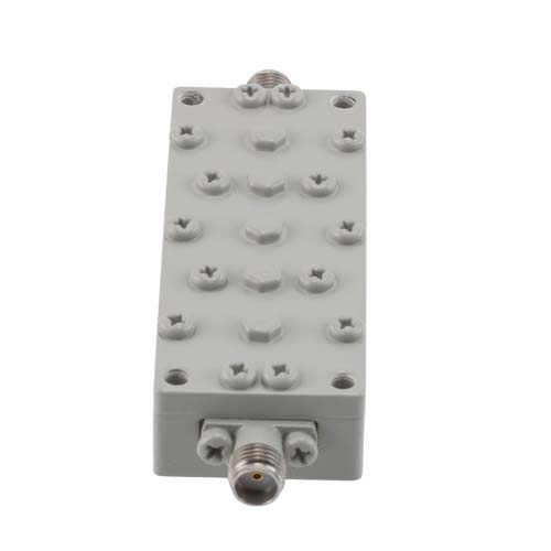 Bandpass Cavity Filter Operating at 6 GHz with a 45 MHz Passband Bandwidth with SMA Female Connectors FMFL1023